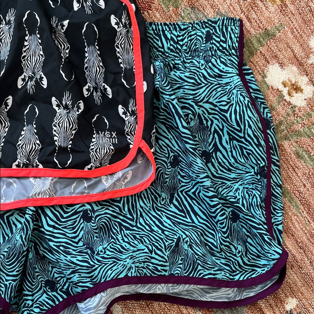 Patterned Athletic Shorts Set - Picture 3 of 3